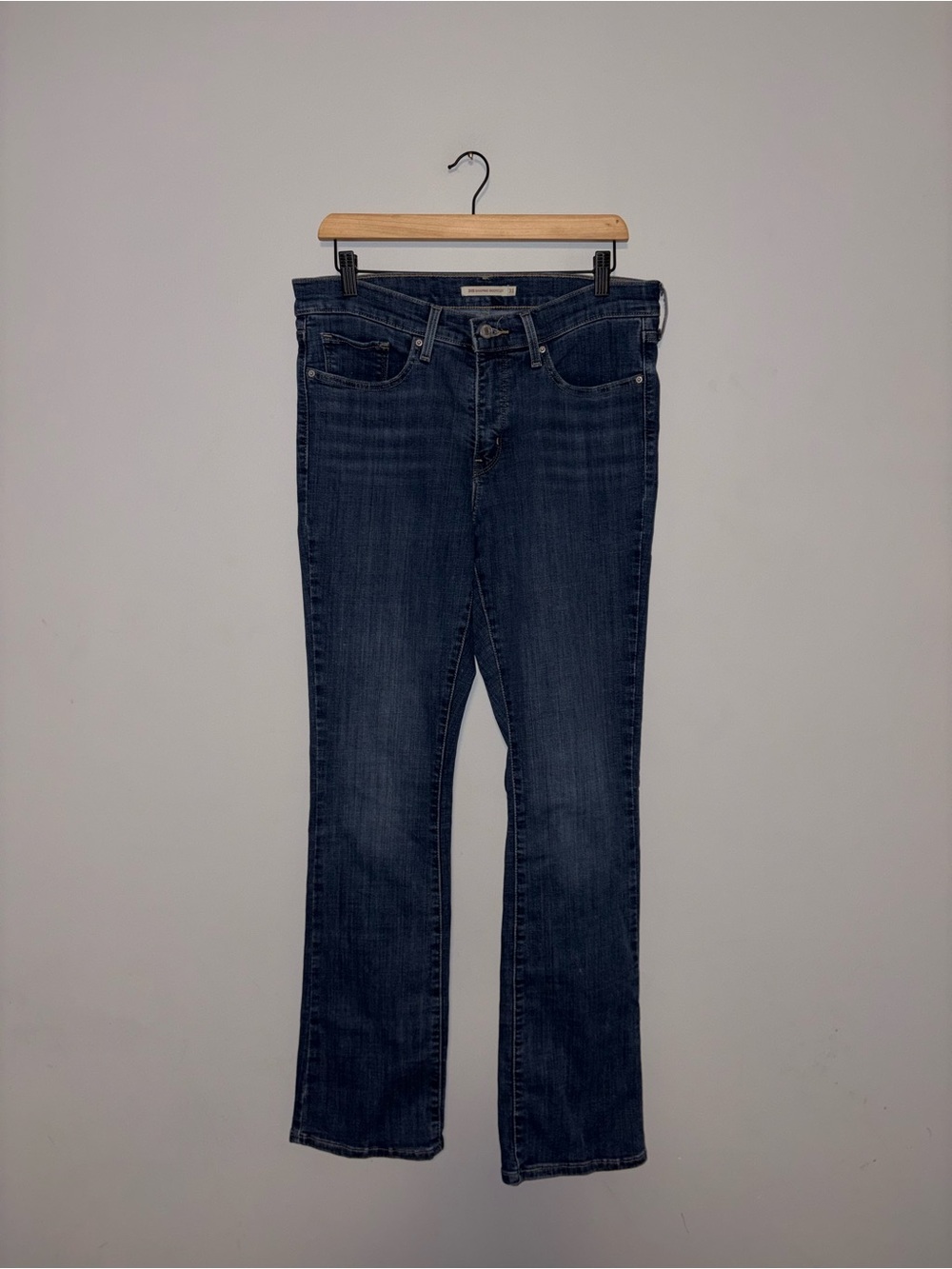 Levi’s | 315 Shaping Bootcut Jeans | Size 31